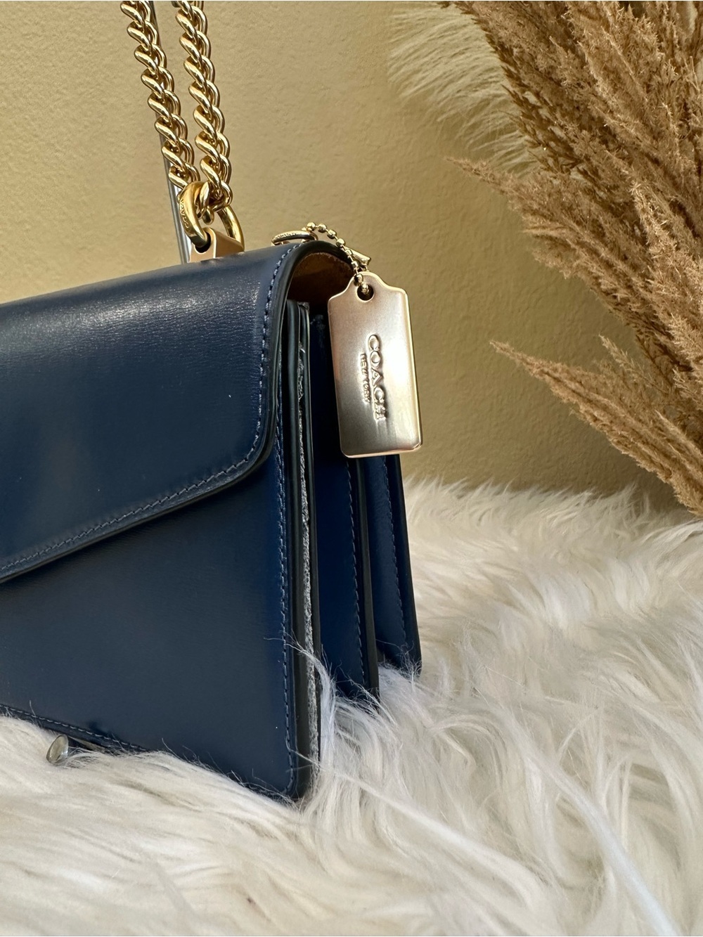 Coach Klare Envelope Crossbody Bag - Picture 15 of 16